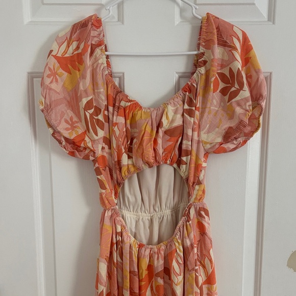 Gilli Vibrant Floral Maxi Dress - Picture 3 of 5